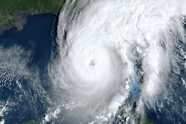 সাবধান! এবার ধেয়ে আসছে সুপার সাইক্লোন 'নরু'