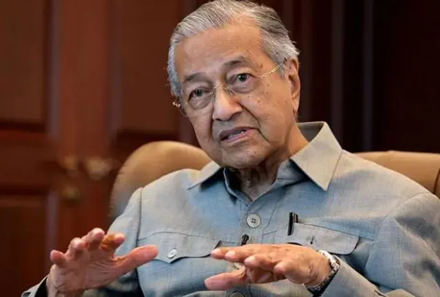 নির্বাচনে হেরে এবার লেখালেখিতে মনোযোগ দেবেন মাহাথির