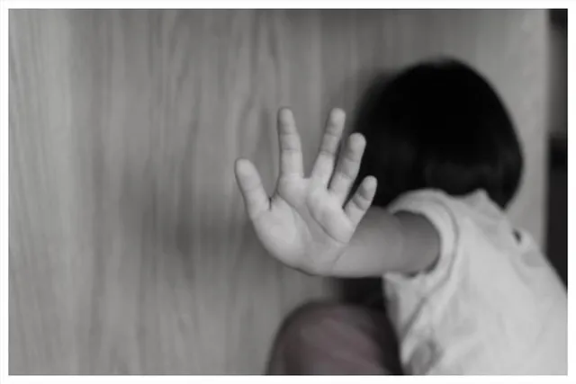 ছাত্রীদের শ্লীলতাহানি করার অভিযোগে মামলা দায়ের অধ্যক্ষের বিরুদ্ধে