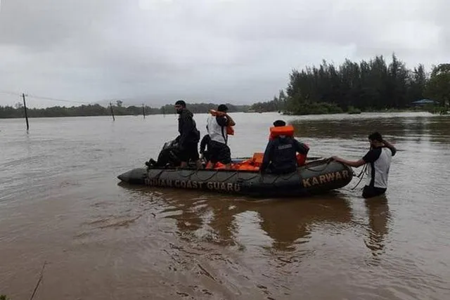 ভারী বৃষ্টির জেরে কর্ণাটকে মৃত ৯