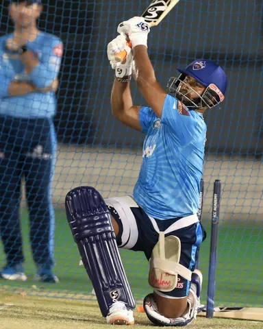 নিভৃতবাস পর্ব কাটিয়ে অনুশীলনে নেমে পড়লেন ঋষভ পন্ত, অজিঙ্ক রাহানে