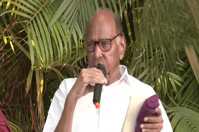 প্রকাশ্যে ক্ষোভ প্রকাশ পাওয়ারের