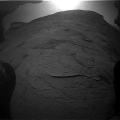 কেমন  দেখতে লালগ্রহের মাটি, দেখুন