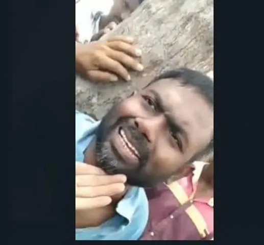 ব্যাঙ্ক অ্যাকাউন্ট থেকে টাকা হাতিয়ে নেওয়ার অভিযোগে যুবককে মারধর