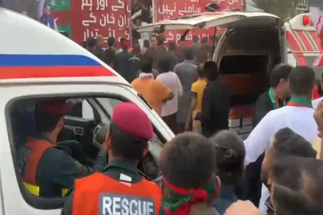 'নজর রাখছি', ইমরান খানের সমাবেশে গুলি চলা নিয়ে প্রতিক্রিয়া বিদেশ মন্ত্রকের