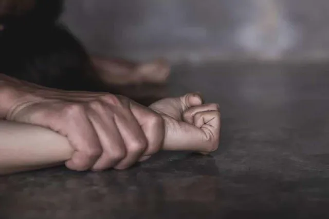 মামা এবং মামাতো ভাইয়ের কাছে ধর্ষণের শিকার নাবালিকা