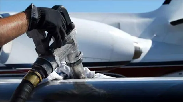 বিক্রি কমল পেট্রল-ডিজেলের, এটিএফ আরও দামি