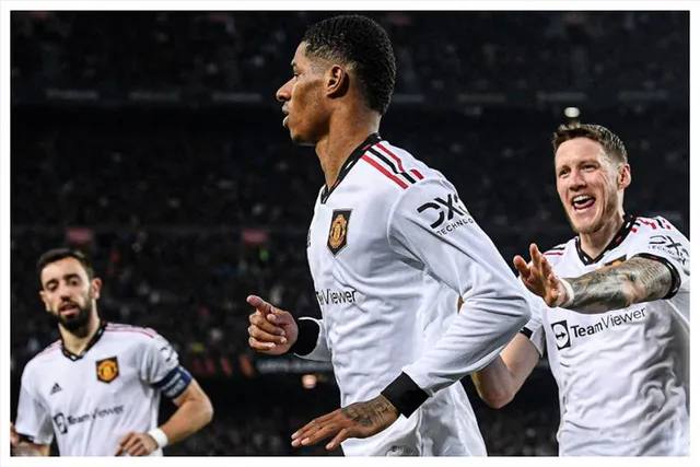 ম্যানচেস্টার ইউনাইটেড কেনার দৌড়ে কাতারের শেখ