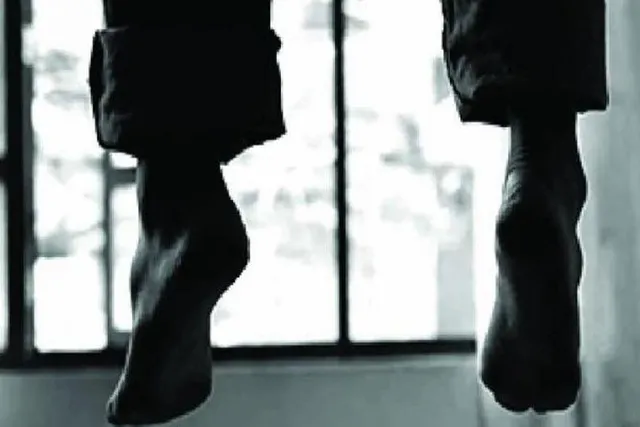 থানায় পুলিশকর্মীর ঝুলন্ত দেহ উদ্ধারকে ঘিরে চাঞ্চল্য