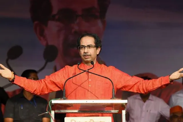 রাজ্যপাল সমস্ত সীমা অতিক্রম করেছেনঃ উদ্ধব ঠাকরে