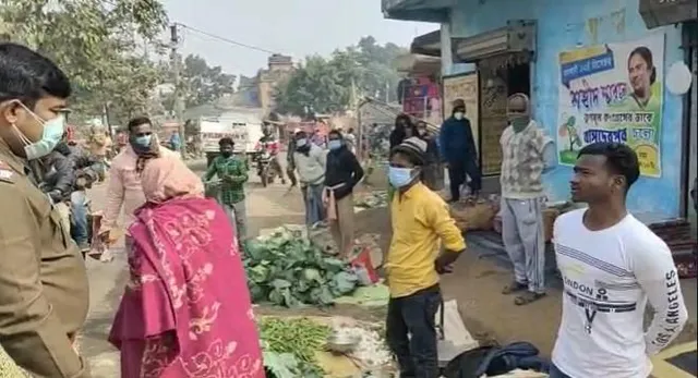 ক্রেতা বিক্রেতাদের হুঁশ ফেরাতে পথে নামল প্রশাসন