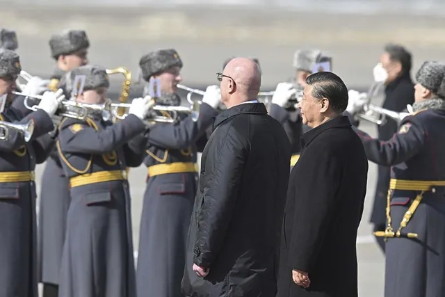 শি জিনপিংকে স্বাগত জানালেন রাশিয়ার উপ-প্রধানমন্ত্রী