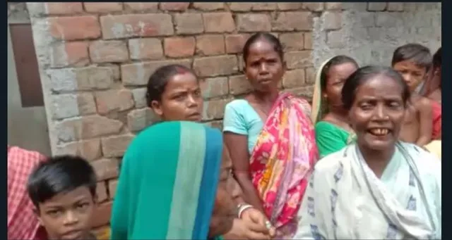 শ্রমিকদের বেতন বকেয়া রেখে পালালো মালিকপক্ষ