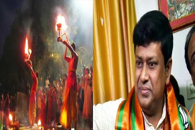পুলিশকে এড়িয়ে গঙ্গা আরতি বিজেপির, প্রিজন ভ্যানে তোলা হল সুকান্ত মজুমদারকে