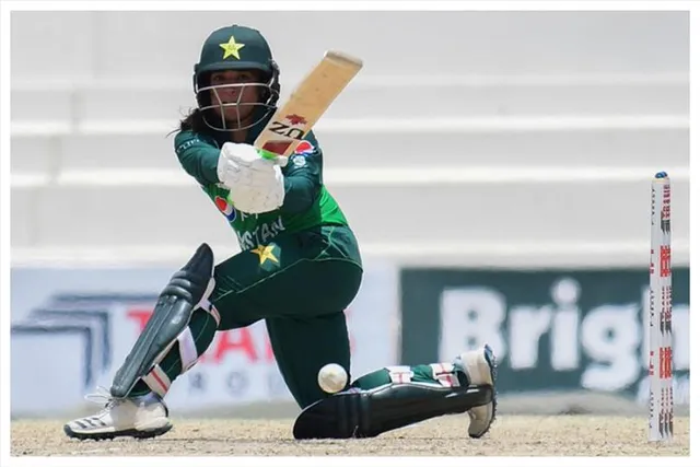 পাক ব্যাটসম্যানের ১৬ ধাপ উন্নতি