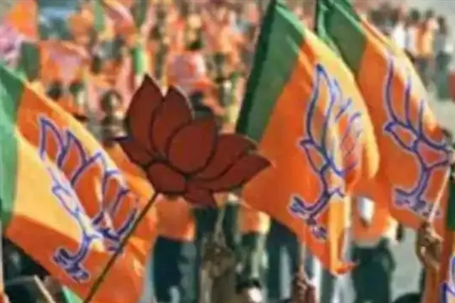 বিজেপির মিছিলে উত্তপ্ত সেন্ট্রাল অ্যাভিনিউ