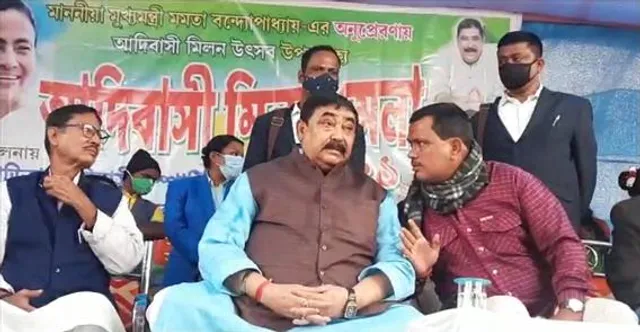 নাম না করে বিরোধীদের নিশানা অনুব্রতর