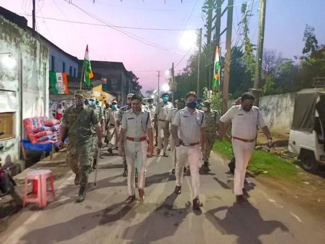 বাঁকুড়ায় পুলিশের রুটমার্চ