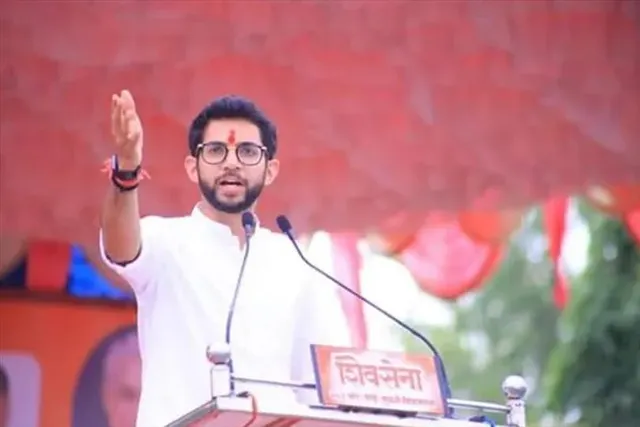 ক্ষমতায় থাকলে বেদান্ত ফক্সকন প্ল্যান্ট ধরে রাখতাম : আদিত্য ঠাকরে