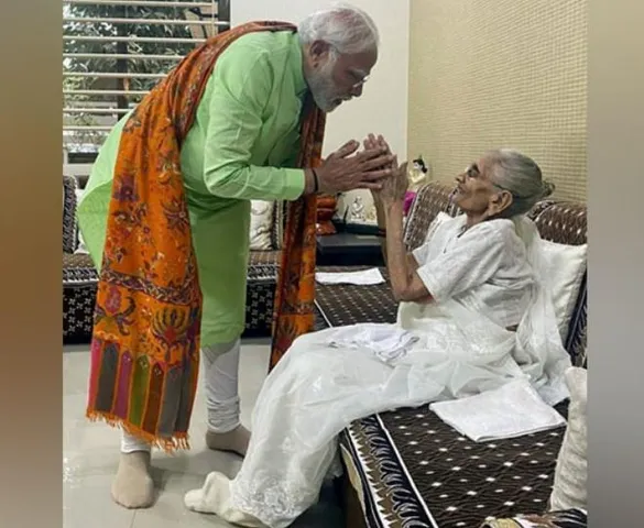 এই কঠিন সময়ে প্রার্থনার জন্য সবাইকে ধন্যবাদ: প্রধানমন্ত্রী মোদীর পরিবার