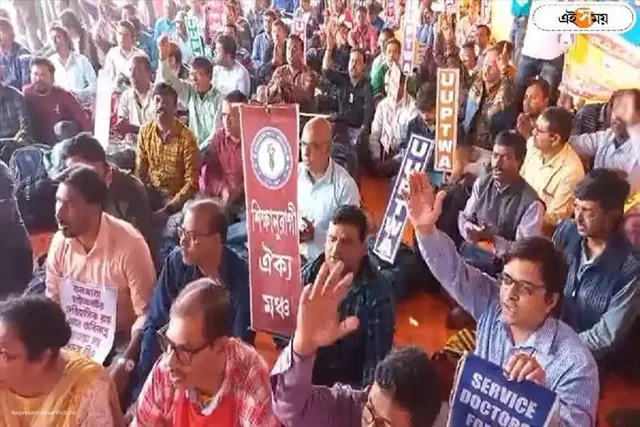 আজ কর্মবিরতি আরও ব্যাপক আকার নেবে বলে দাবি আন্দোলনকারীদের