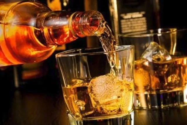 অতিরিক্ত ছাড়ের পর বেড়েছে মদ পাচার, গ্রেফতার ৪৫