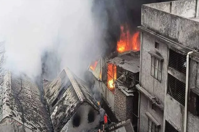 কারখানায় আগুনে পুড়ে ৬ জনের মৃত্যু