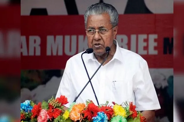 বর্জ্য শোধনাগারগুলিতে অগ্নিকাণ্ডের জেরে  বিধানসভায় তদন্তের ঘোষণা দিলেন কেরালার মুখ্যমন্ত্রী