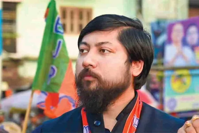 আদালতে আত্মসমর্পণ করলেন নিশীথ প্রামাণিক