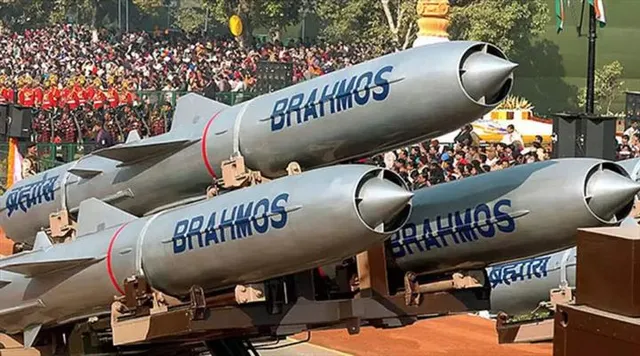 প্রতিরক্ষায় আত্মনির্ভর দেশ!