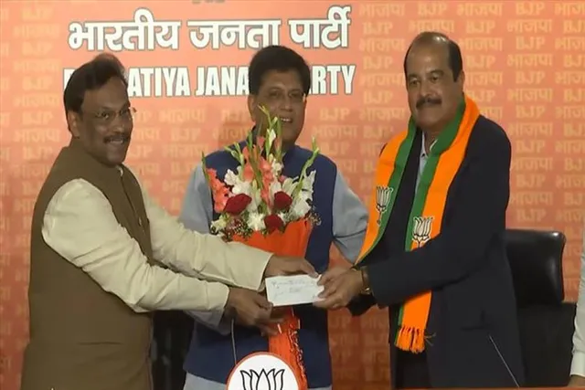 বিজেপিতে গেলেন কংগ্রেসের হেভিওয়েট