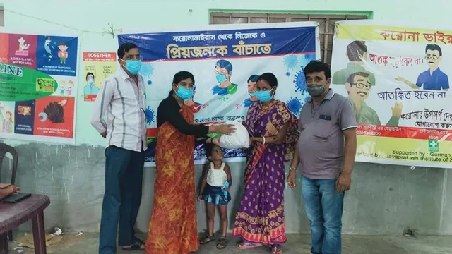 একশো শিশুকে পুষ্টিকর খাবার সরবরাহ করা হল