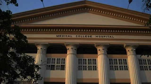 কলকাতা মেডিক্যাল কলেজে বিক্ষোভ
