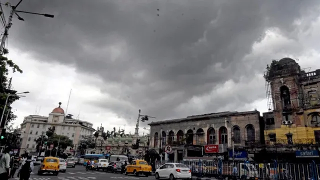 আজকের আবহাওয়া কেমন থাকবে দেখে দিন