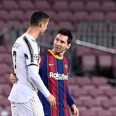 রোনাল্ডো-কে স্বাগত জানাল মেসি