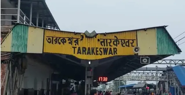 তারকেশ্বরে জনপ্লাবন, দেখা নেই পুলিশের