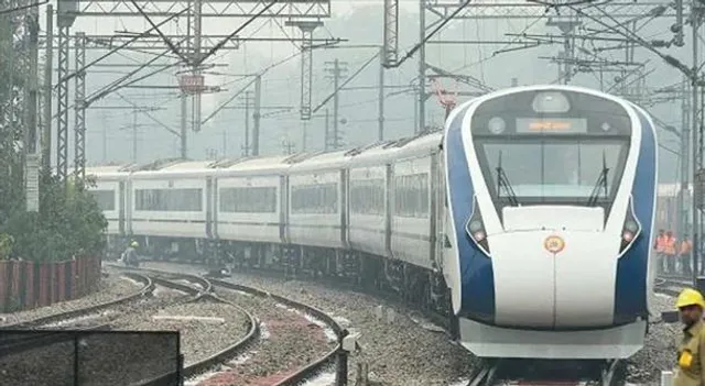 যাত্রী বিনোদনে নজর উত্তর রেলের