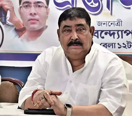 ৯৫ জনকে সাক্ষীর সাক্ষ্য কবে নেওয়া গহবে প্রশ্ন অনুব্রতর আইনজীবীর