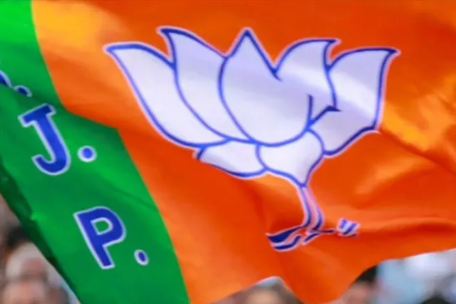 মুখ্যমন্ত্রীর বাসভবন ঘেরাওয়ের হুমকি বিজেপির