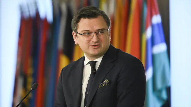 রাশিয়ার তেল নিষেধাজ্ঞা অবশ্যই পরবর্তী নিষেধাজ্ঞার মধ্যে অন্তর্ভুক্ত করতে হবেঃ ইউক্রেনের পররাষ্ট্রমন্ত্রী