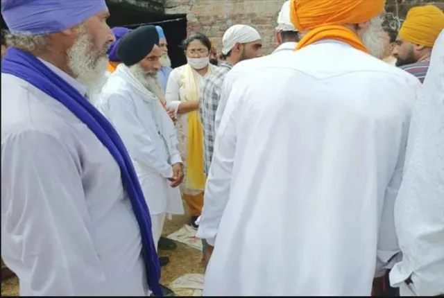 যোগীরাজ্যে মৃতের পরিবারের মুখোমুখি তৃণমূলের প্রতিনিধিদল