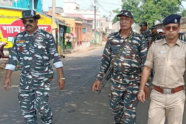 আসানসোল লোকসভা নির্বাচনের আগে রুটমার্চ