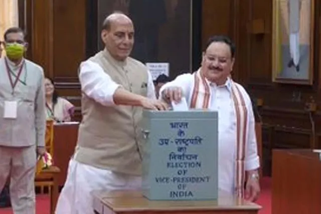 ভোট দিলেন জেপি নাড্ডা ও রাজনাথ সিং