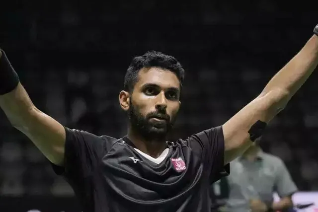 সেমিফাইনালে দাপুটে প্রণয়
