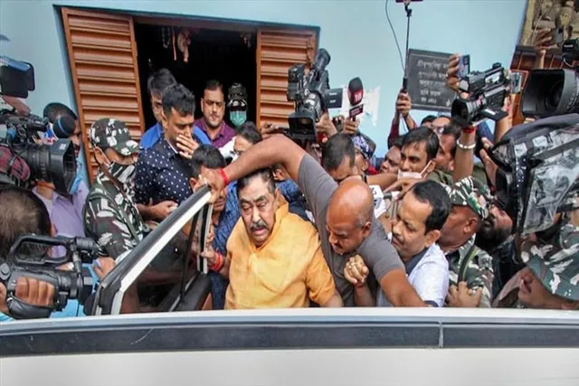 'তৃণমূল বিধায়কের নির্দেশে অনুব্রতর বাড়িতে চিকিৎসক'