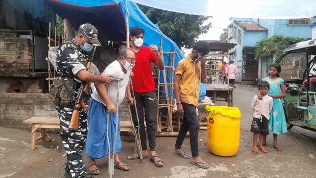 ভোটের মাঝেয় ভিন্ন চিত্র মুর্শিদাবাদে