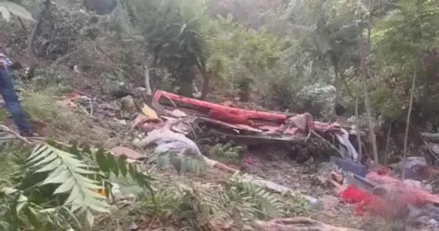 ৪০ তীর্থযাত্রী নিয়ে খাদে বাস, মৃত অন্তত ২২! আর্থিক সহায়তার ঘোষণা প্রধানমন্ত্রীর