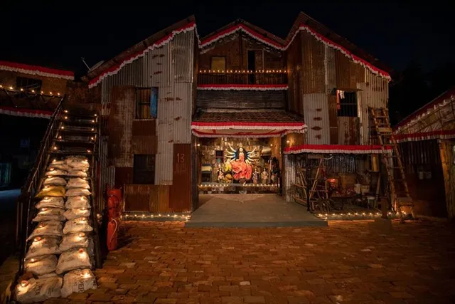 করোনা সুরক্ষায় মণ্ডপ খোলামেলা, ভাবাচ্ছে বৃষ্টির ভ্রুকুটি