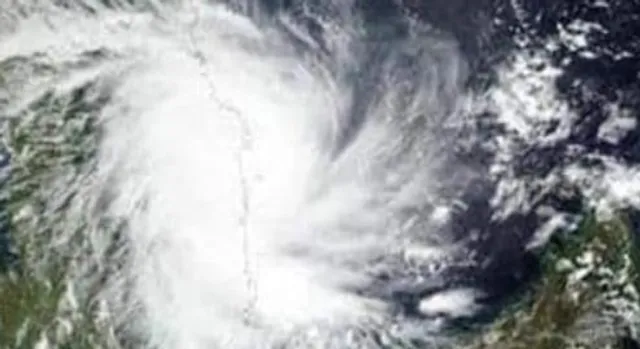 বঙ্গোপসাগরে নিম্নচাপ, শনিবার থেকে দক্ষিণবঙ্গে বৃষ্টি