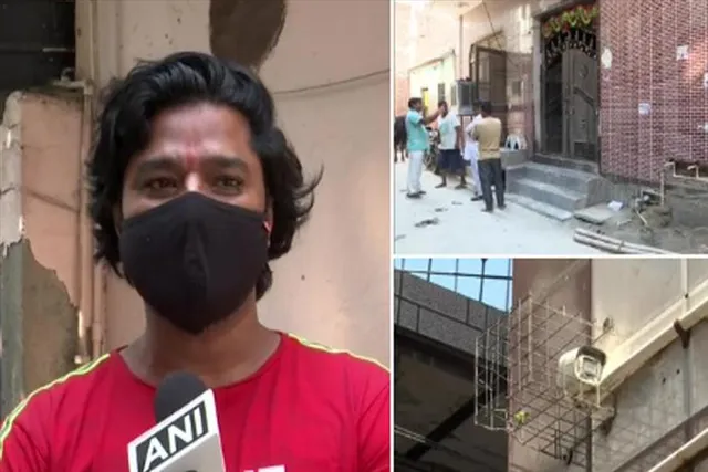 দুষ্কৃতী হামলায় অশান্ত দিল্লি, প্রকাশ্যে সিসিটিভি ফুটেজ